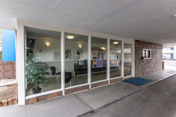 Rodeway Inn & Suites Capri (Montana)